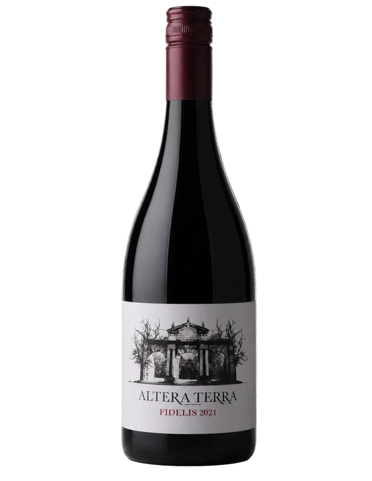2022 Altera Terra Fidelus Shiraz Australian red wine bottle